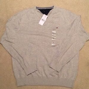 Tommy Hilfiger Grey Sweater size L